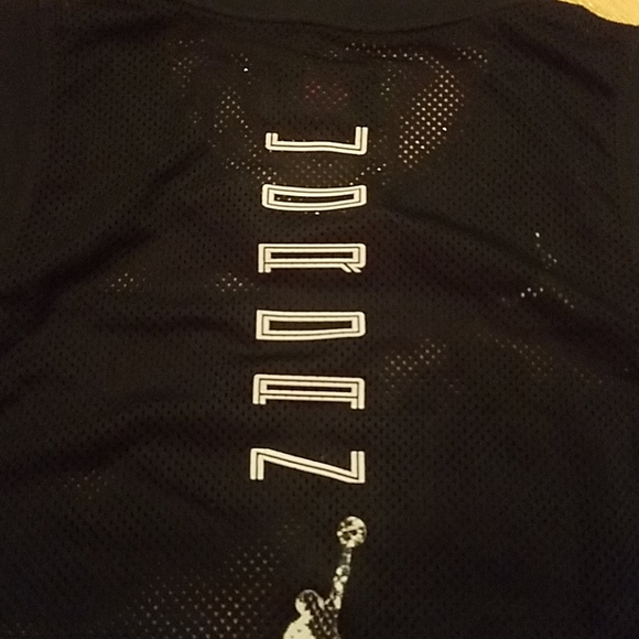 NWT Men's size M Jordan Retro Jersey - Picture 8 of 10